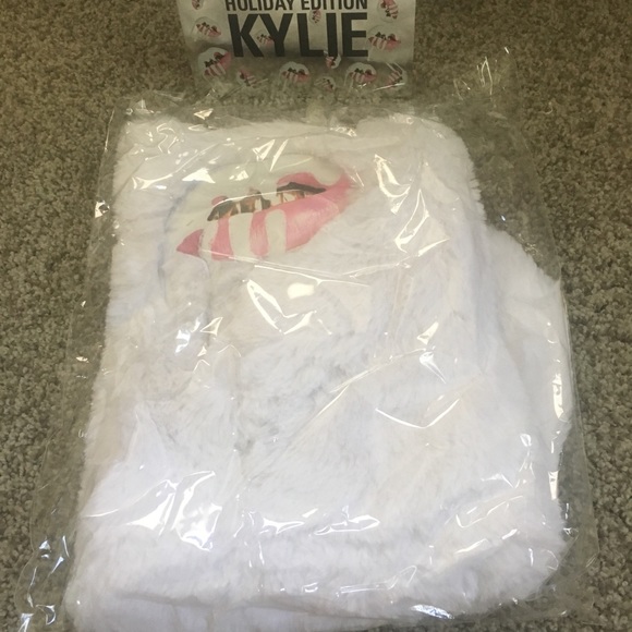 Kylie Jenner limited edition stocking - Picture 3 of 3
